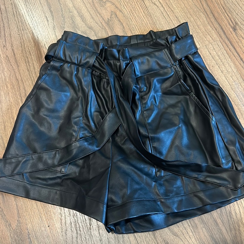Oliviaceous leather shorts with tie. Suede inside. Size SMALL. Worn once